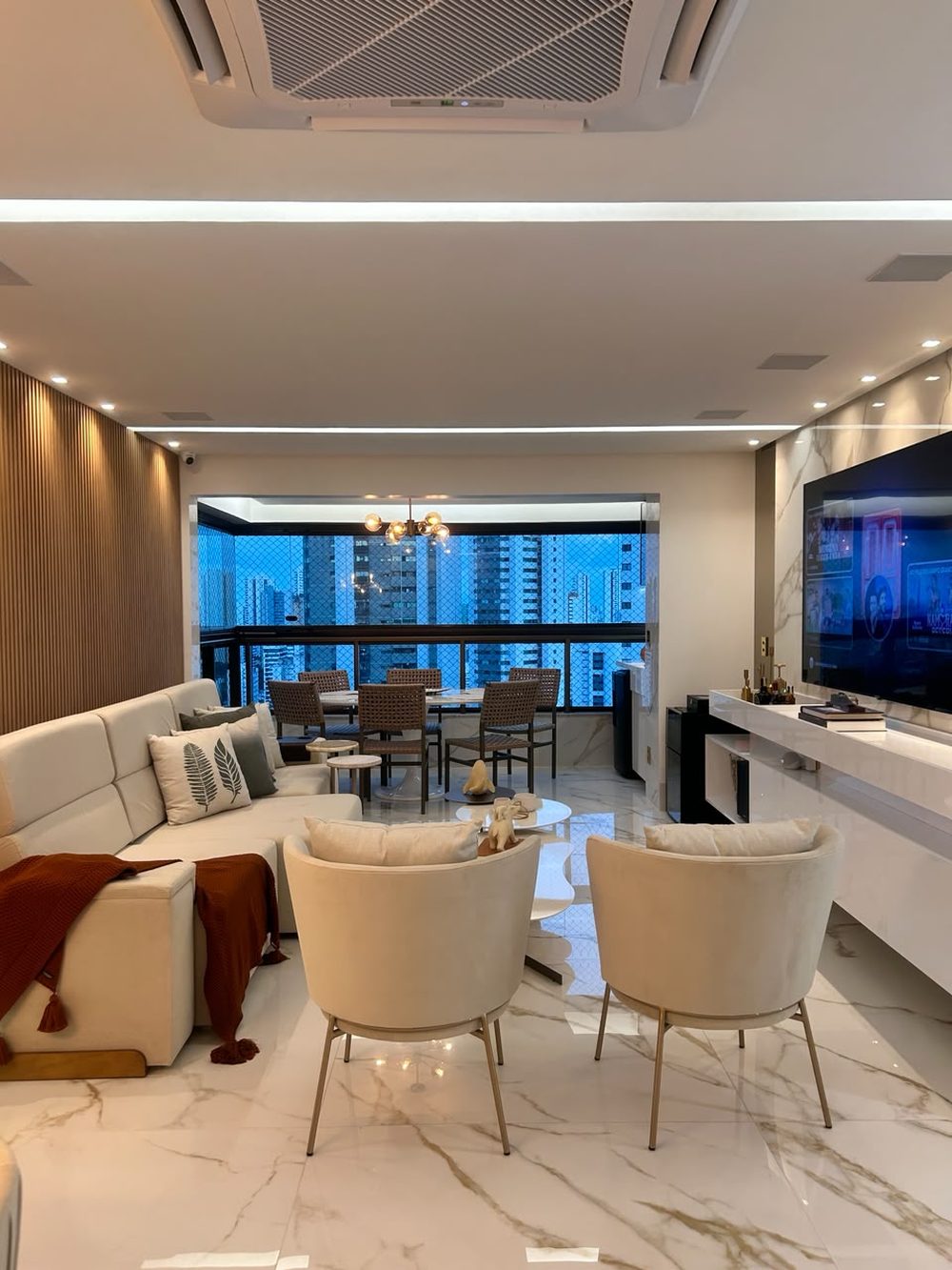 Apartamento depois da reforma completa